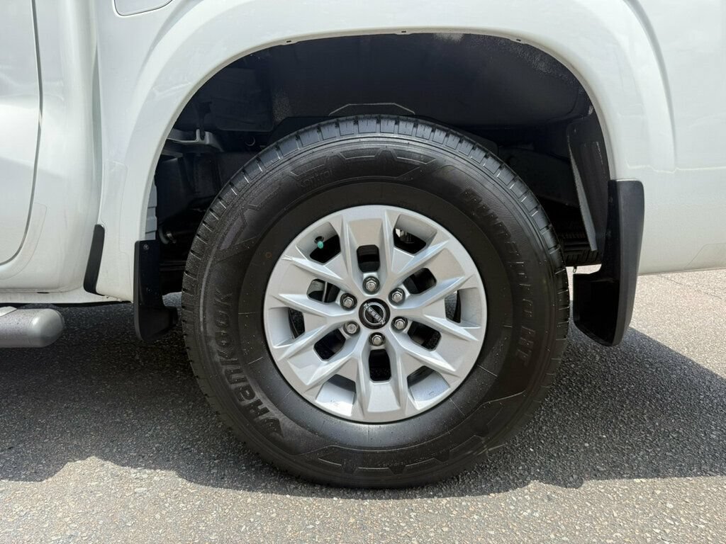 Used 2025 Nissan Frontier S RWD image 7