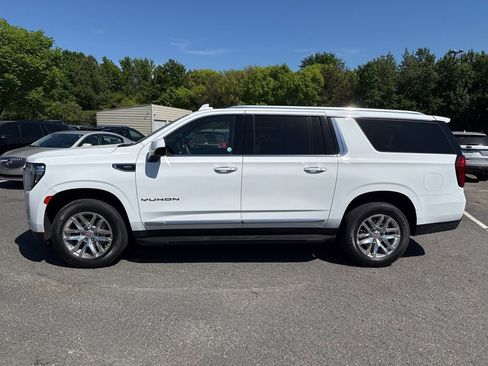 Used 2023 GMC Yukon XL SLT image 4