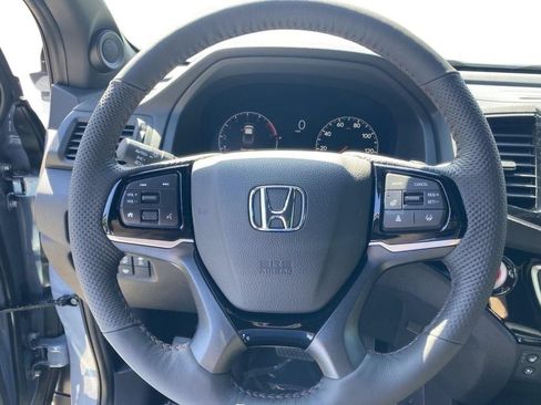 New 2026 Honda Ridgeline Black Edition image 10