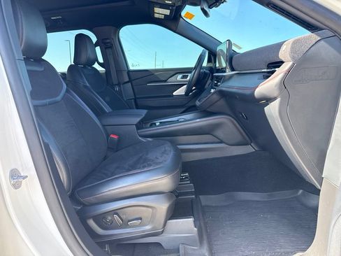 Used 2025 Ford Explorer ST w/ Sun And Sound Package RWD image 10