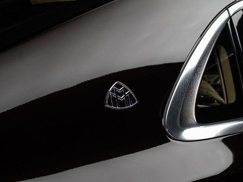 Used 2018 Mercedes-Benz Maybach S 560 4MATIC image 16