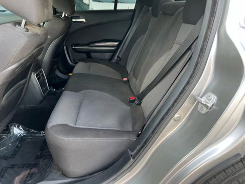 Used 2015 Dodge Charger SE image 8