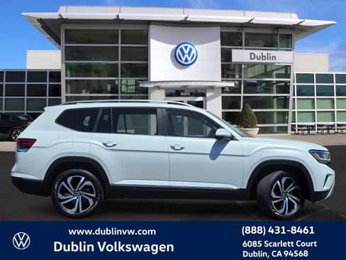 Certified 2023 Volkswagen Atlas SEL AWD/4WD image 3