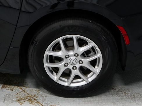 Used 2025 Chrysler Pacifica Select FWD image 18