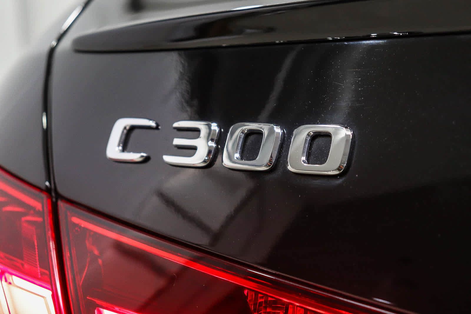 Used 2024 Mercedes-Benz C 300 Sedan image 12