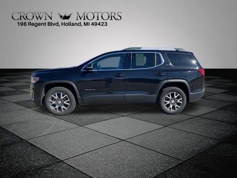 Certified 2023 GMC Acadia SLE w/ Driver Convenience Package image 9