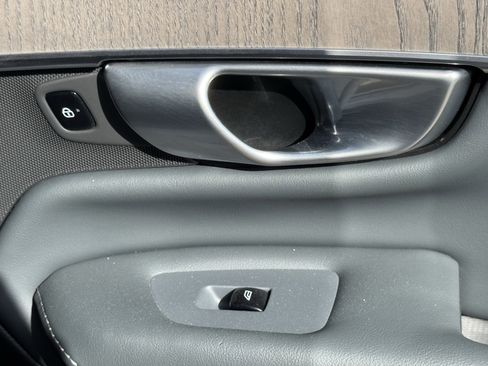 Used 2024 Volvo XC90 T8 Ultimate w/ Lounge Package image 62