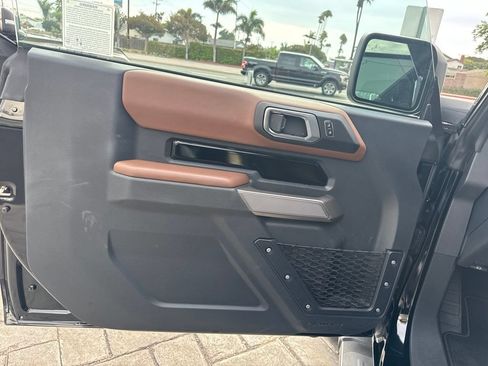 Used 2023 Ford Bronco Outer Banks AWD/4WD image 13