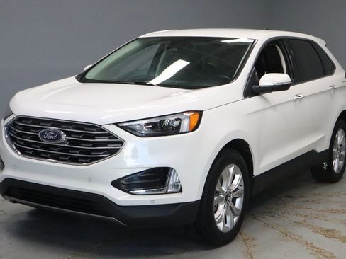 Certified 2023 Ford Edge Titanium AWD/4WD image 8