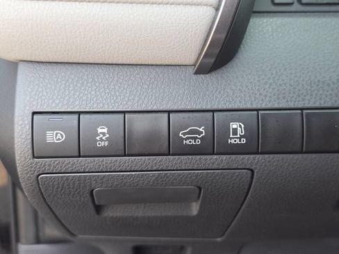 Used 2024 Toyota Camry SE w/ Audio Upgrade Package FWD image 31