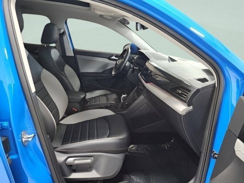 Used 2022 Volkswagen Taos SEL w/ Panoramic Sunroof Package image 19