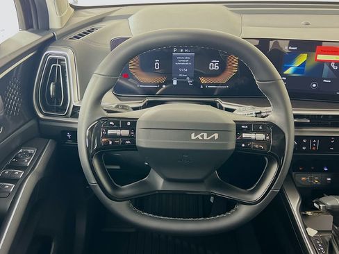 New 2026 Kia Sorento LX image 11