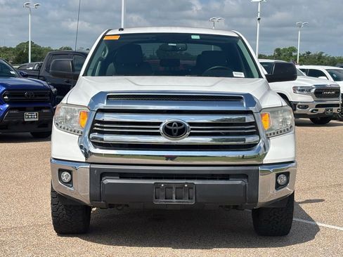 Used 2017 Toyota Tundra SR5 RWD image 3