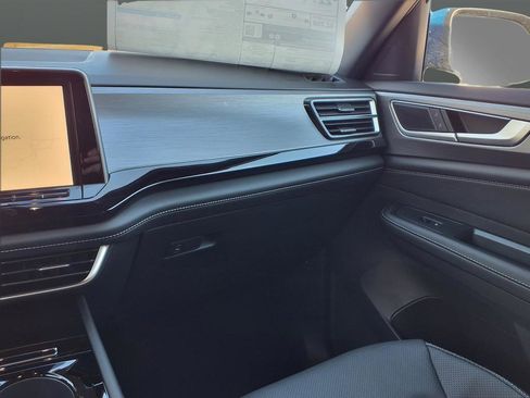 New 2026 Volkswagen Atlas Cross Sport SE image 14