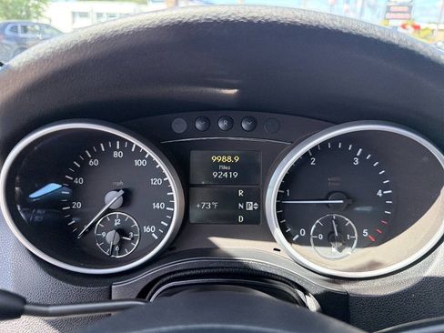Used 2011 Mercedes-Benz ML 350 BlueTEC 4MATIC image 36