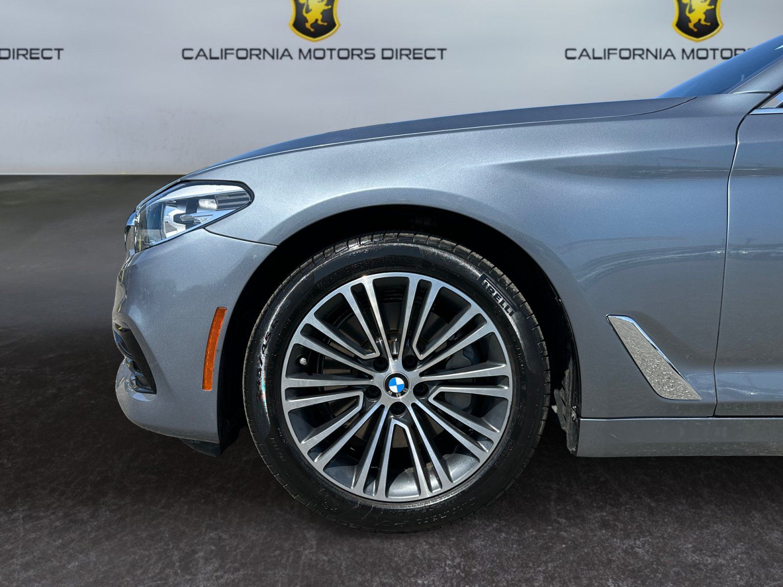 Used 2018 BMW 530i RWD image 14