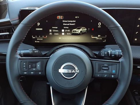 Used 2026 Nissan Kicks SR FWD image 17