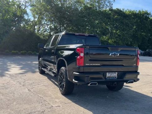 Used 2025 Chevrolet Silverado 1500 LT Trail Boss w/ LT Trail Boss Premium Package AWD/4WD image 7
