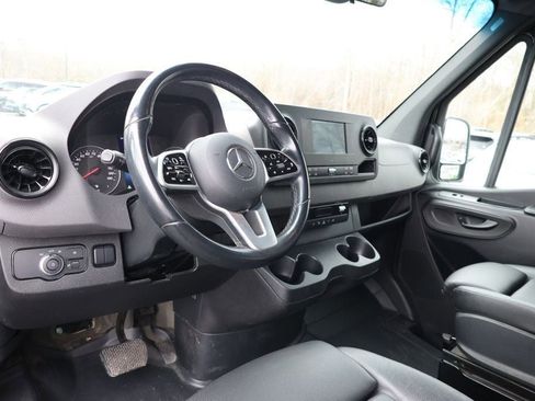 Used 2023 Mercedes-Benz Sprinter 2500 w/ Acoustic Package image 12