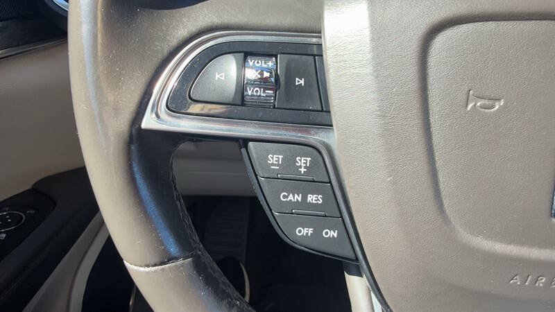Used 2020 Lincoln Nautilus Reserve AWD/4WD image 22