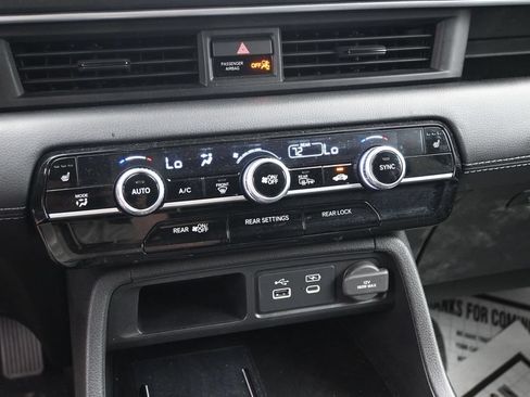 Used 2024 Honda Pilot EX-L image 19