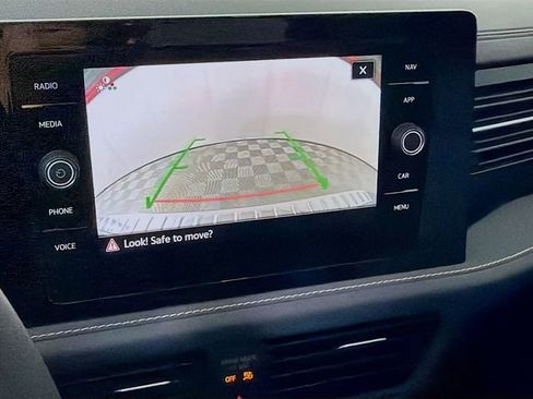New 2026 Volkswagen Jetta SEL FWD image 17