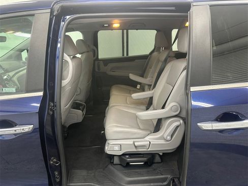 Used 2024 Honda Odyssey EX-L image 21