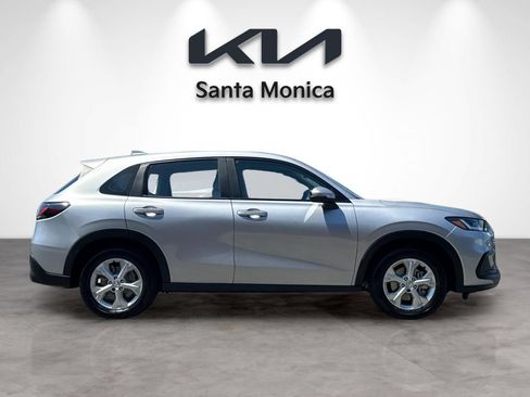 Used 2023 Honda HR-V LX image 7