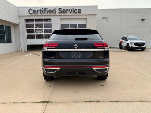 Used 2021 Volkswagen Atlas Cross Sport SEL Premium AWD/4WD image 5