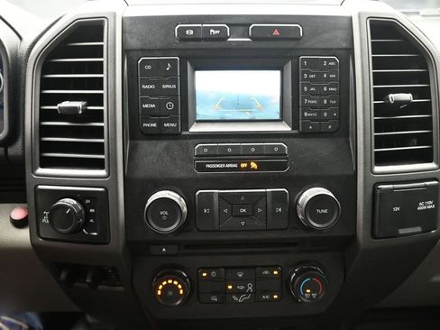 Used 2018 Ford F250 XL w/ Power Equipment Group image 12