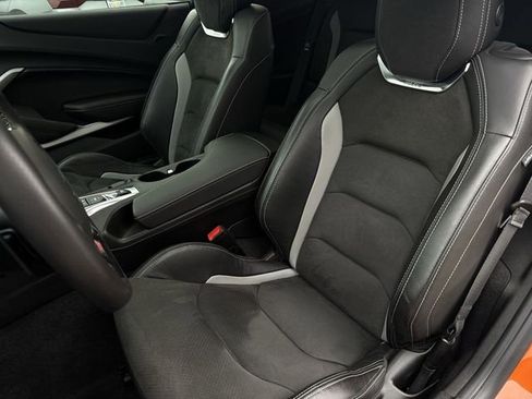 Used 2023 Chevrolet Camaro SS w/ Design Package 3 RWD image 20