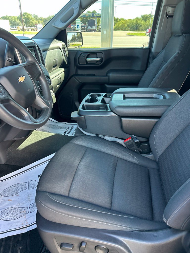 Used 2024 Chevrolet Silverado 1500 Custom RWD image 6