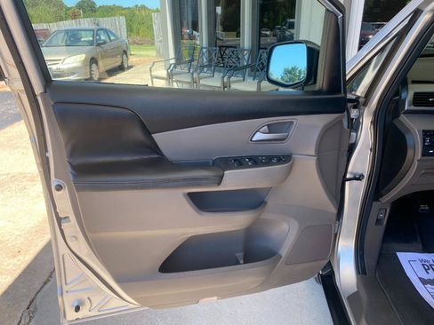 Used 2011 Honda Odyssey EX-L image 12