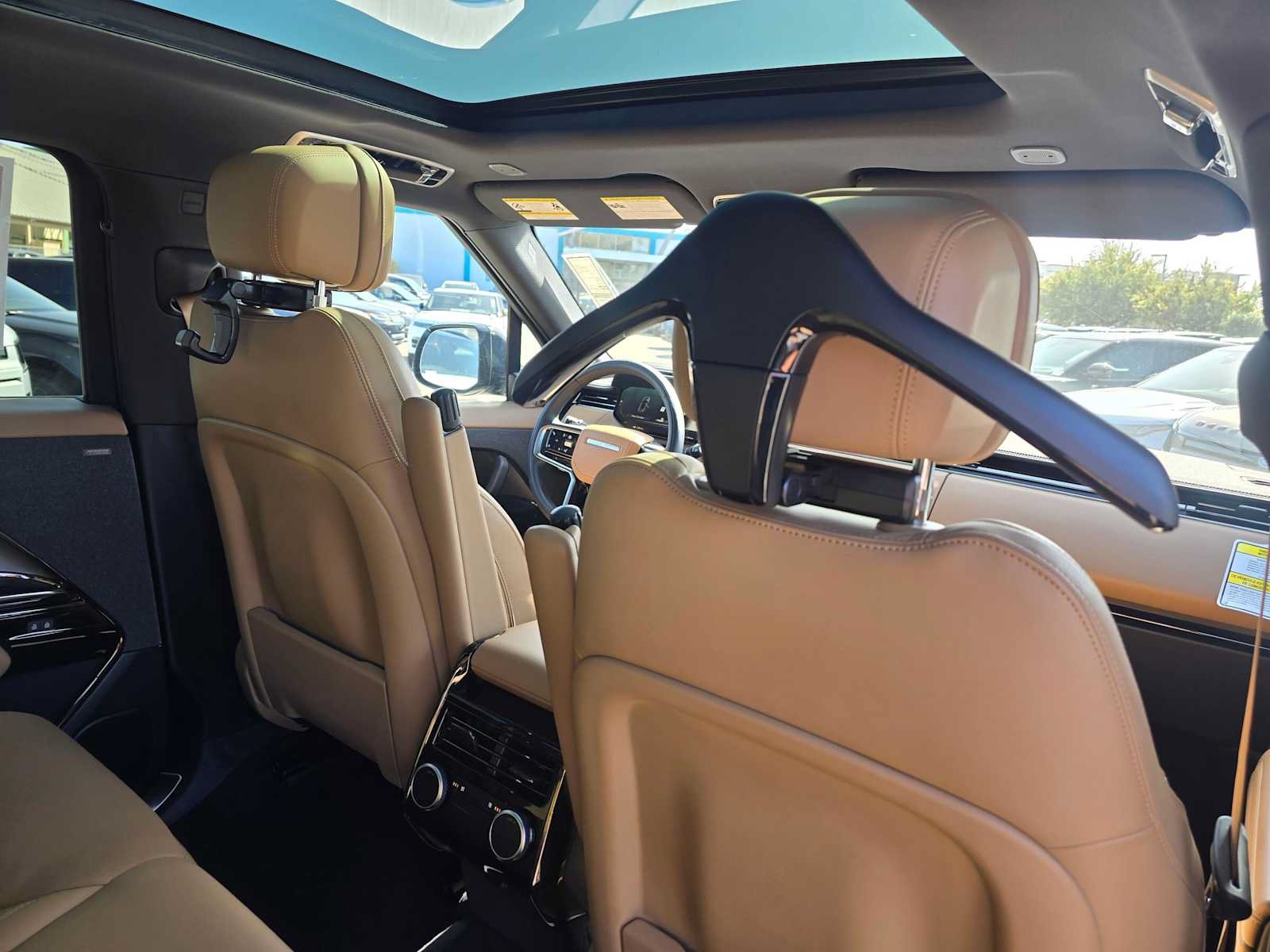 New 2027 Land Rover Range Rover Sport SE AWD/4WD image 13