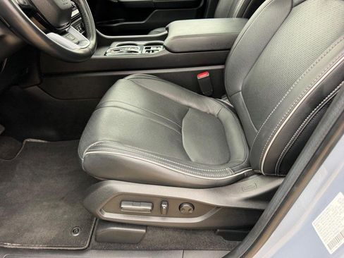 Used 2024 Honda Pilot Elite image 24
