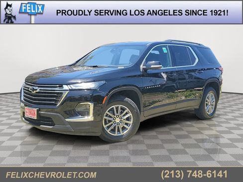 Used 2023 Chevrolet Traverse LT FWD image 1