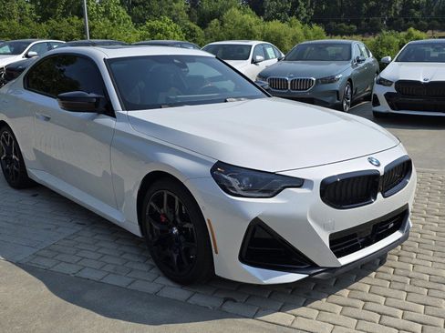 Used 2026 BMW M240i xDrive Coupe w/ Premium Package AWD/4WD image 2