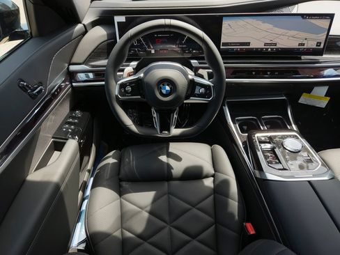 New 2026 BMW 740i w/ Premium Package RWD image 15