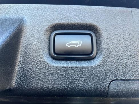 Used 2023 Hyundai Santa Fe SEL image 7