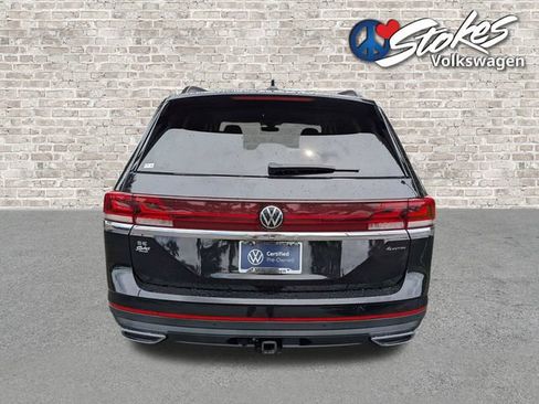 Certified 2025 Volkswagen Atlas SE AWD/4WD image 5
