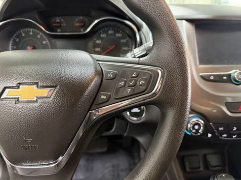 Used 2017 Chevrolet Cruze LT w/ Convenience Package FWD image 14