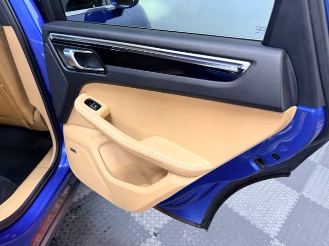 Used 2017 Porsche Macan S AWD/4WD image 40
