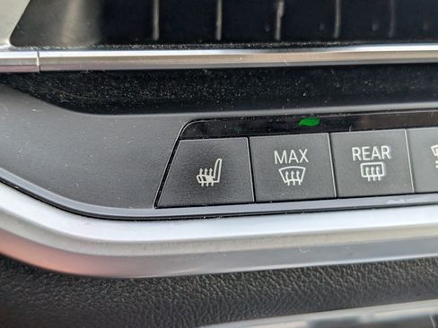 Used 2020 BMW X7 xDrive40i w/ Premium Package AWD/4WD image 11