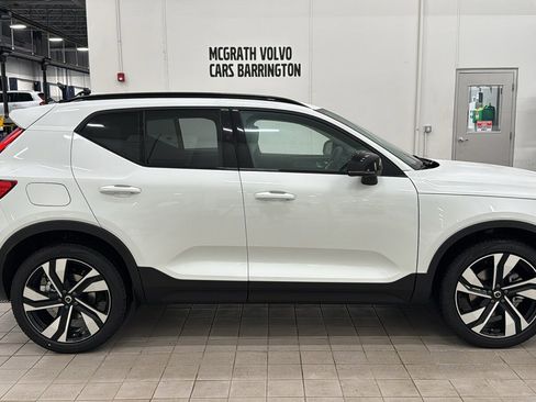 New 2026 Volvo XC40 B5 Ultra w/ Protection Package Premier image 4
