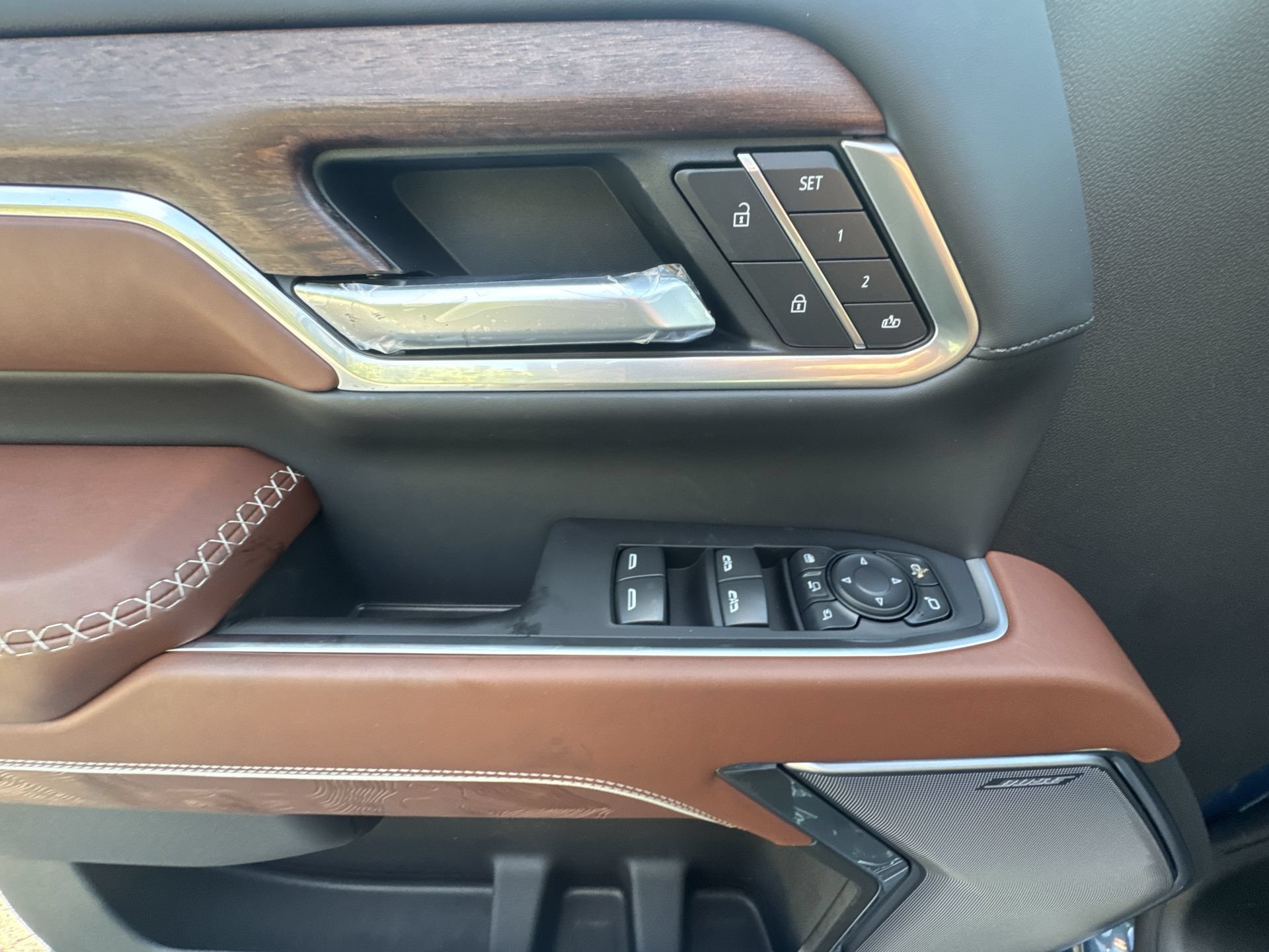 New 2026 GMC Sierra 2500 Denali Ultimate AWD/4WD image 15