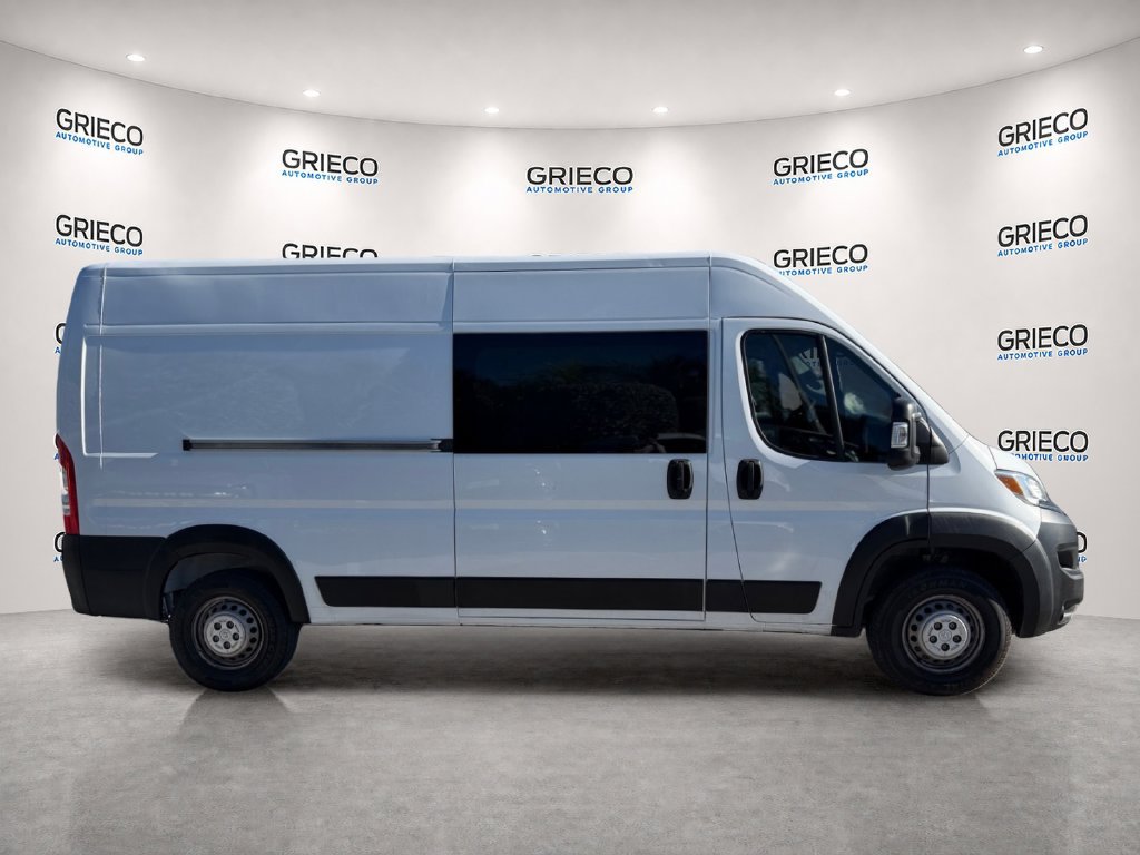 Used 2025 RAM ProMaster 2500 w/ Convenience Group FWD image 8
