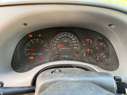 Used 2008 Chevrolet TrailBlazer LT AWD/4WD image 8