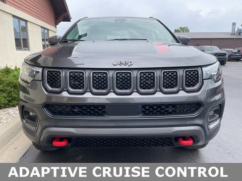 Certified 2022 Jeep Compass Trailhawk w/ Trailhawk Elite Group image 11