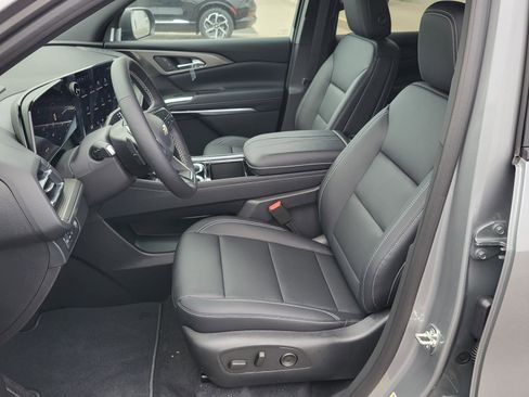New 2026 Chevrolet Traverse LT image 15