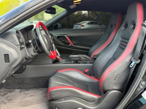 Used 2015 Nissan GT-R Black Edition AWD/4WD image 11
